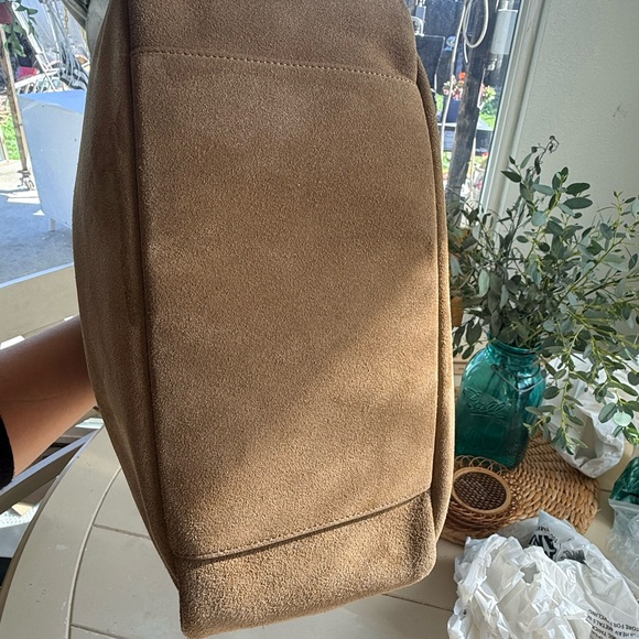 Yves Saint Laurent Camel Suede Tote - Picture 14 of 15